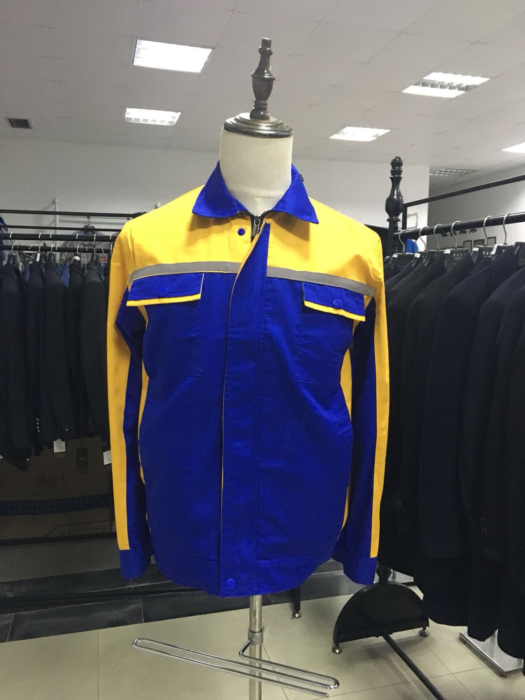 苏州伟泰克工具制造工作服